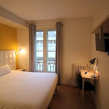 La Fontaine Centre 2*