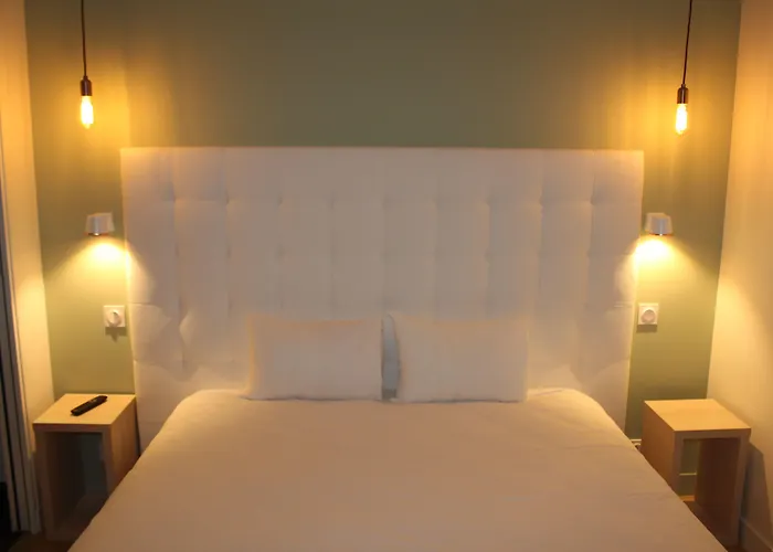 福恩塔尼卡昂中心酒店 酒店