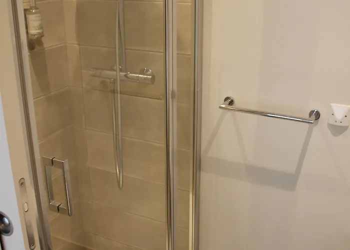 福恩塔尼卡昂中心酒店 凯恩