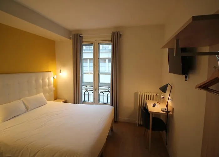 La Fontaine Centre 2*