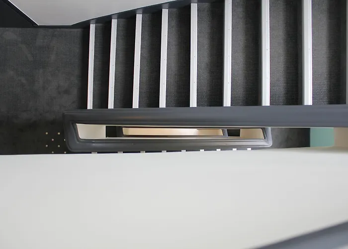 La Fontaine Centre 2*