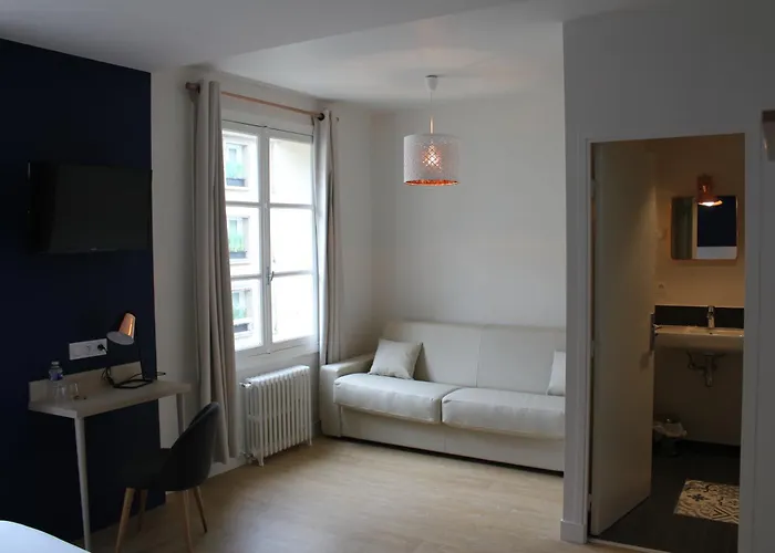 福恩塔尼卡昂中心酒店 2* 凯恩